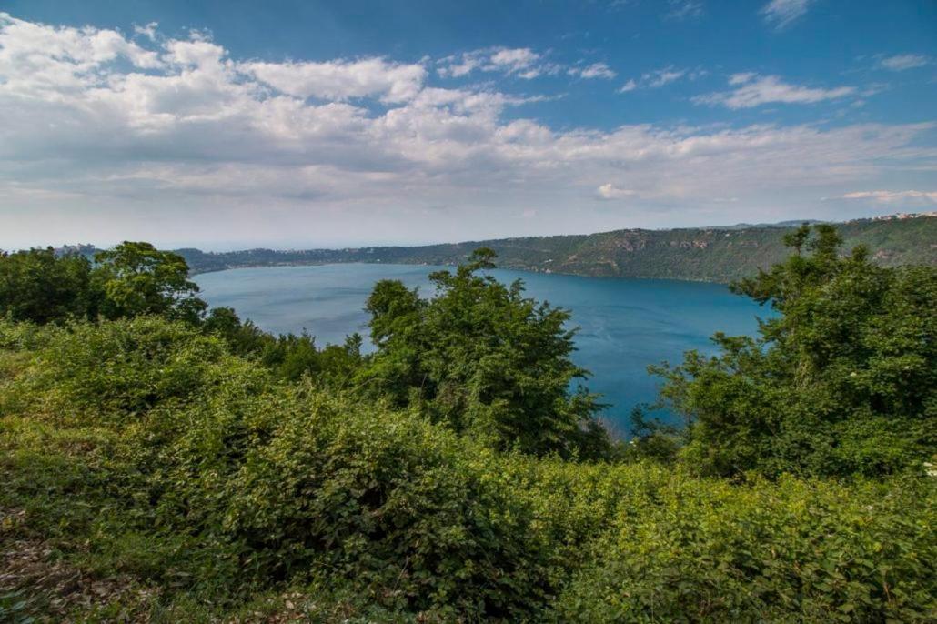 Miralago Albano Laziale Bagian luar foto
